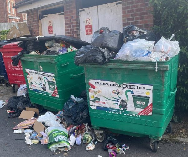 b4dc406e-ca9d-4939-a3a3-fbbf9c5115b8